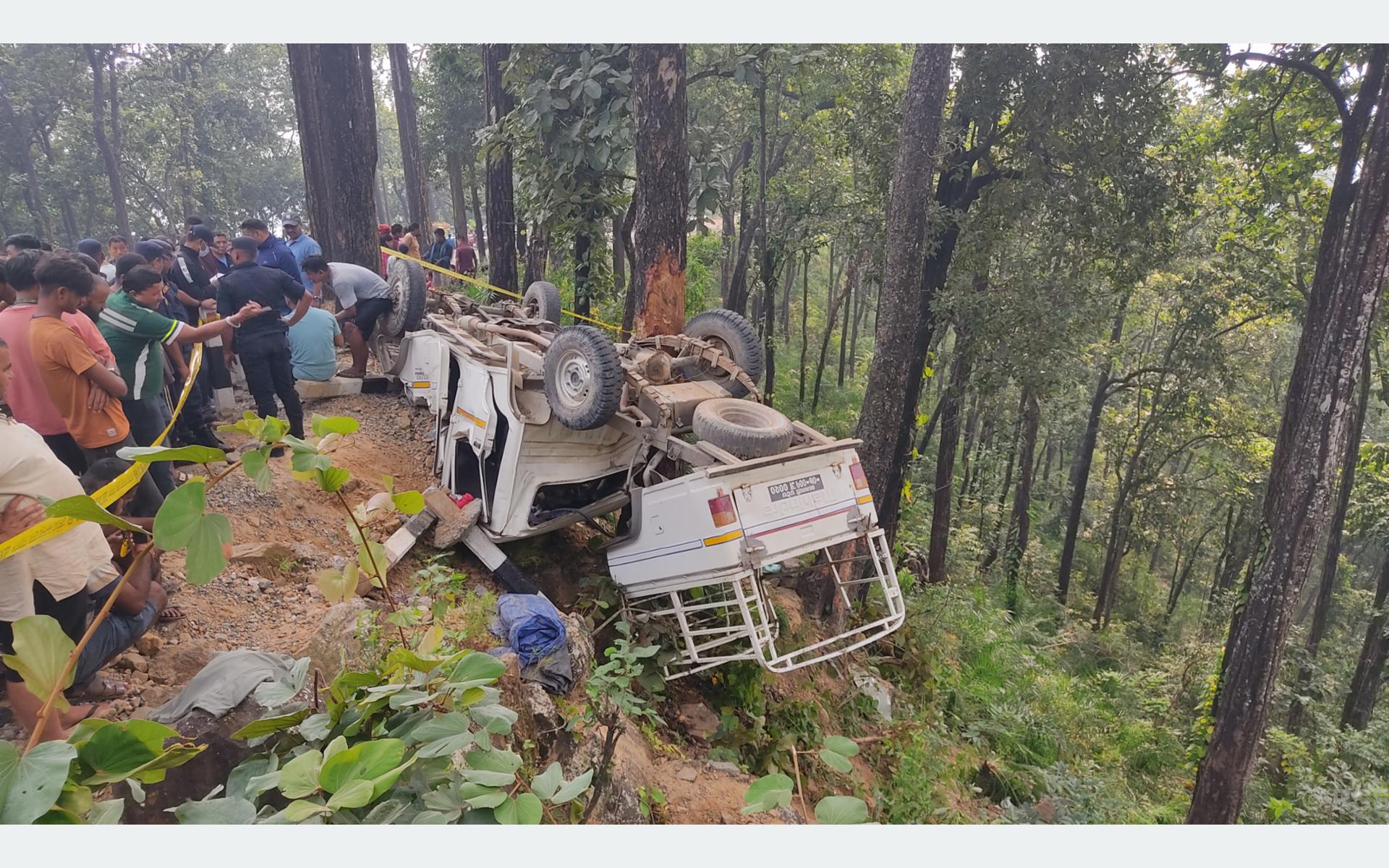 कावासोतीमा जीप दुर्घटना, दुई जनाको मृत्यु, २८ घाइते