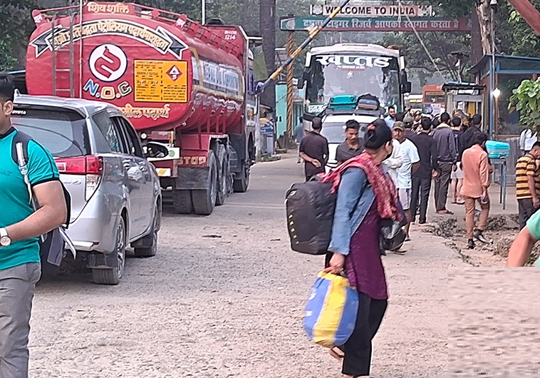 रोजगारीका लागि मुगलान गएका दुई लाख नेपाली घर फर्किए