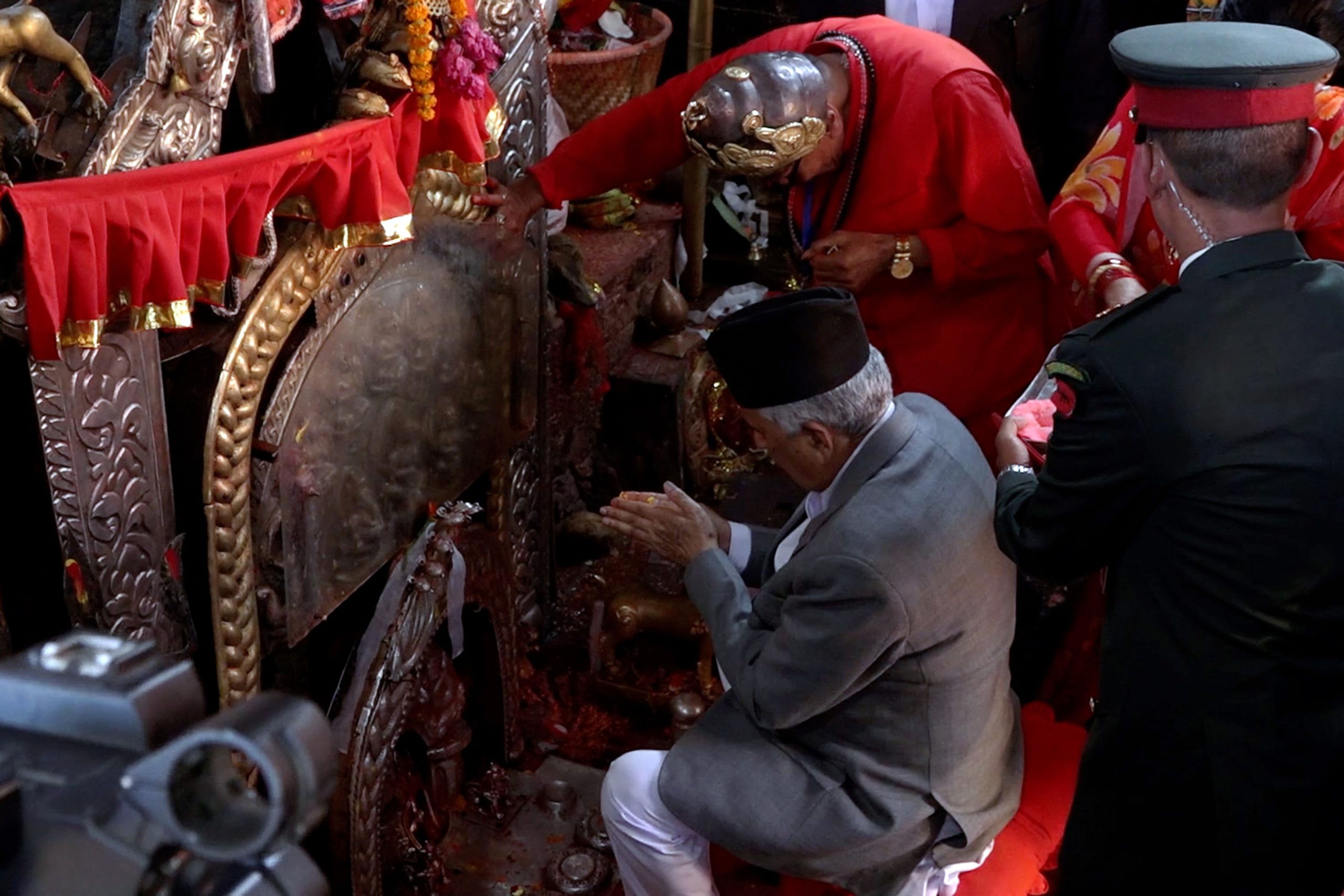 राष्ट्रपति पौडेलद्वारा विभिन्न शक्तिपीठमा पूजाअर्चना (फोटो फिचर) 