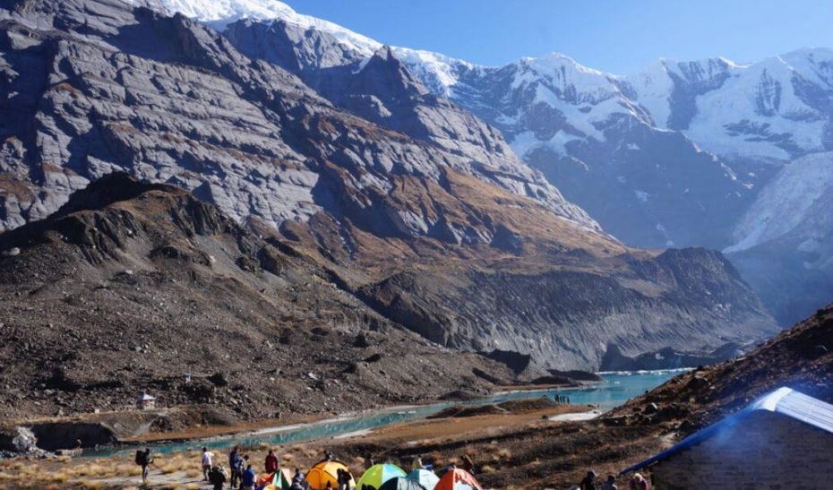 अन्नपूर्ण प्रथम हिमालको आधार शिविर क्षेत्रमा आन्तरिक पर्यटकको भीड