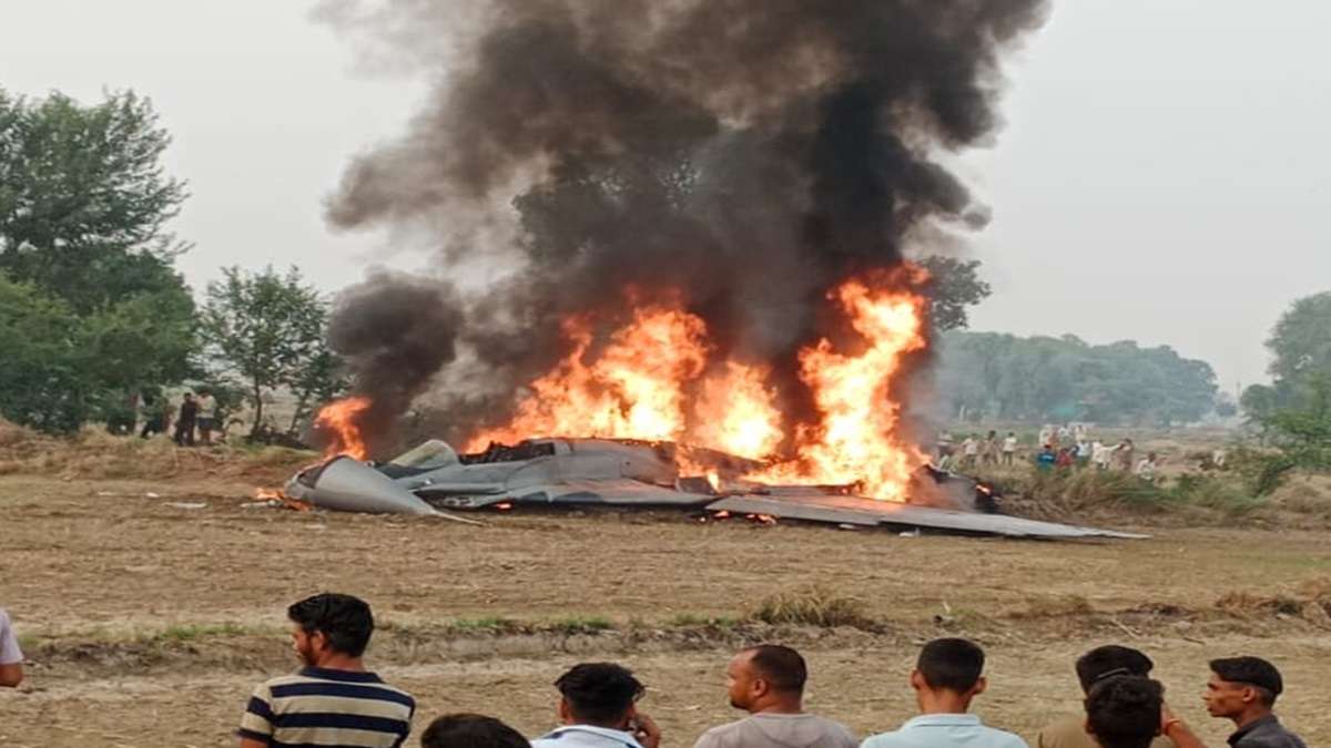 रायपुर रानीको जंगलमा भारतीय वायुसेनाको लडाकु विमान दुर्घटना