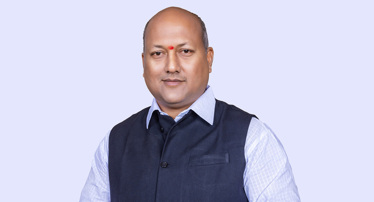 महामूर्ख बने मुख्यमन्त्री सिंह