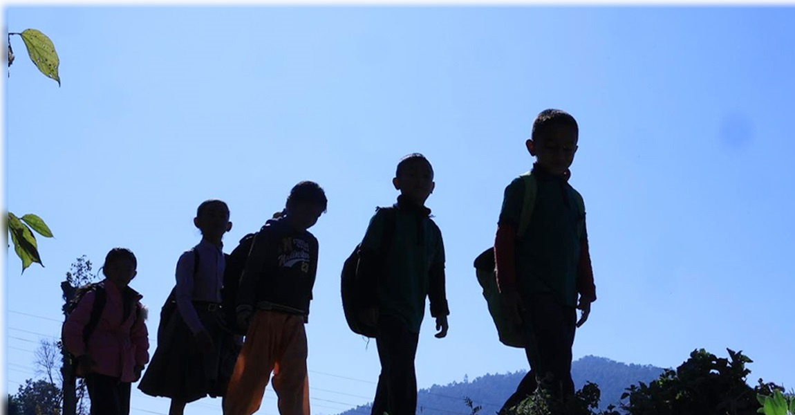 छोराछोरी सामुदायिक विद्यालयमा पढाउन मण्डनदेउपुर नगरपालिकाको निर्देशन