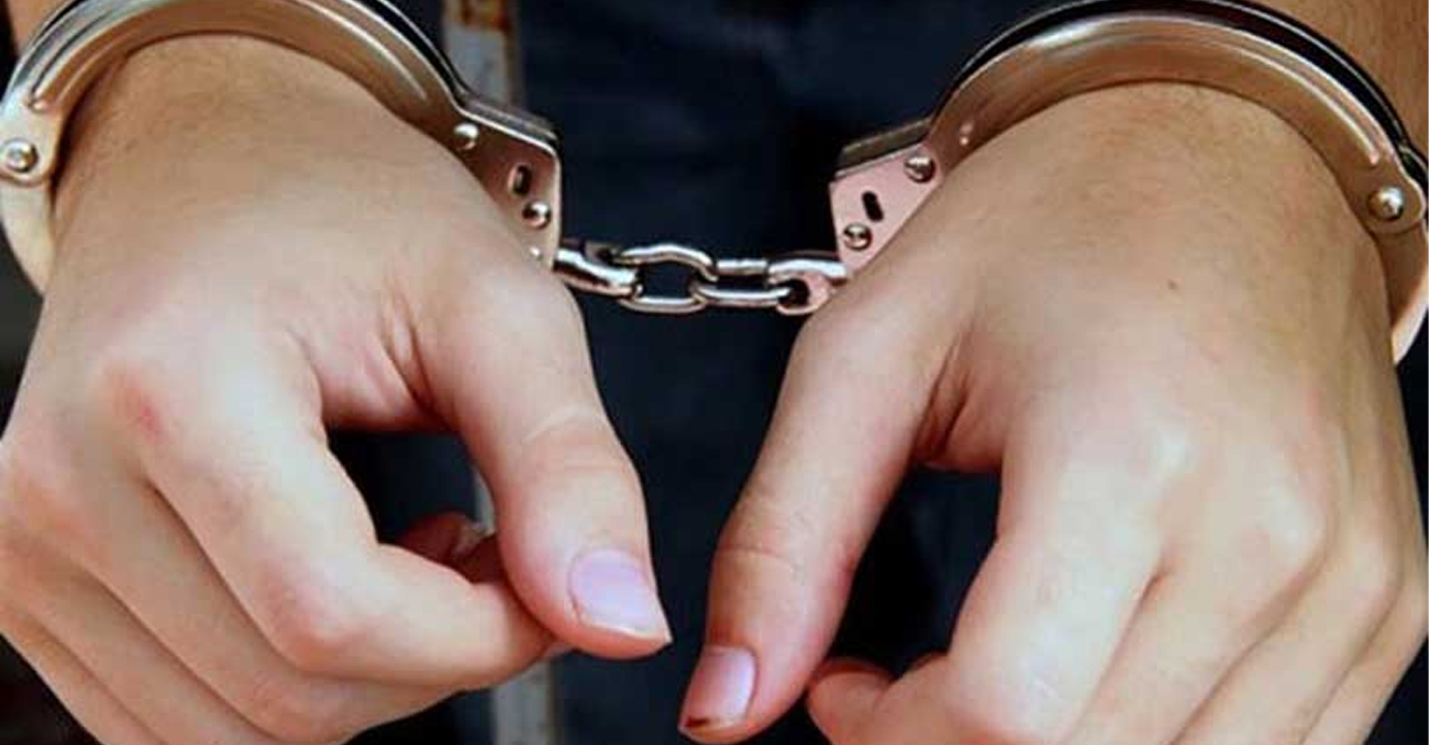 प्रहरीबाटै कुटिए भन्सार प्रमुख, चार जना पक्राउ