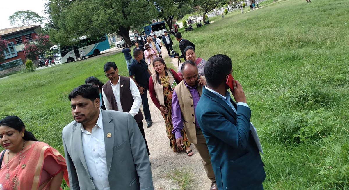 जब सांसदहरू त्रिभुवन विश्वविद्यालयको छात्राबास छिरे…