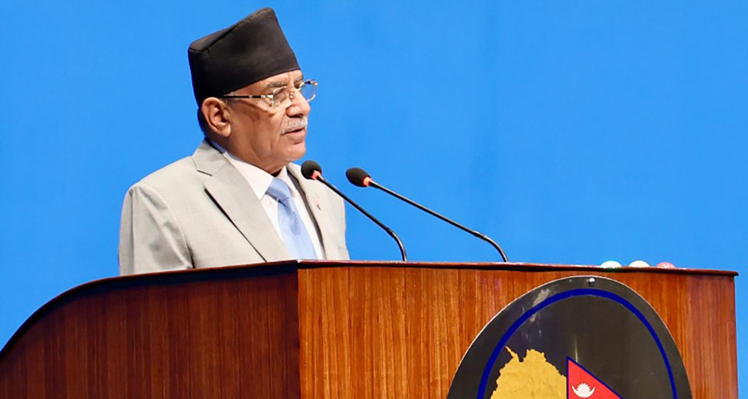 गणतन्त्रमाथि राजावादीबाट हैन सरकारकै कार्यशैलीबाट खतरा छ : प्रचण्ड