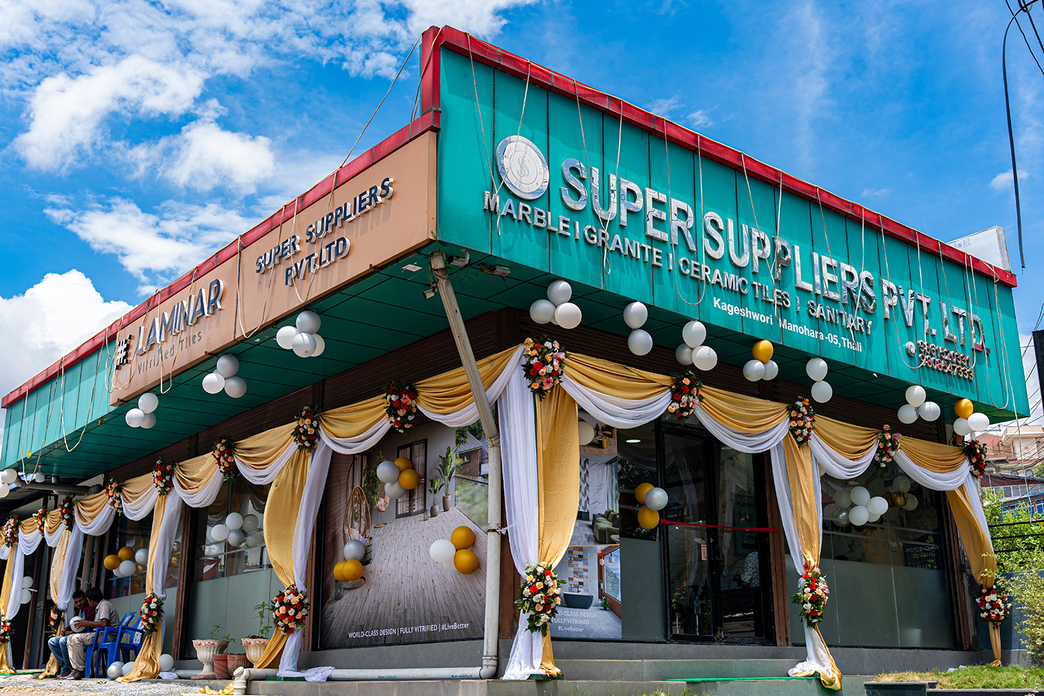 लेमिनार टायल्सको नयाँ शोरूम काठमाडौंको थलीमा