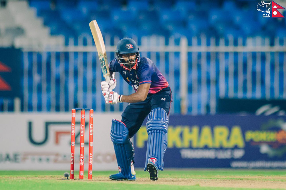 वेस्ट इन्डिजविरुद्ध आसिफको अर्धशतक