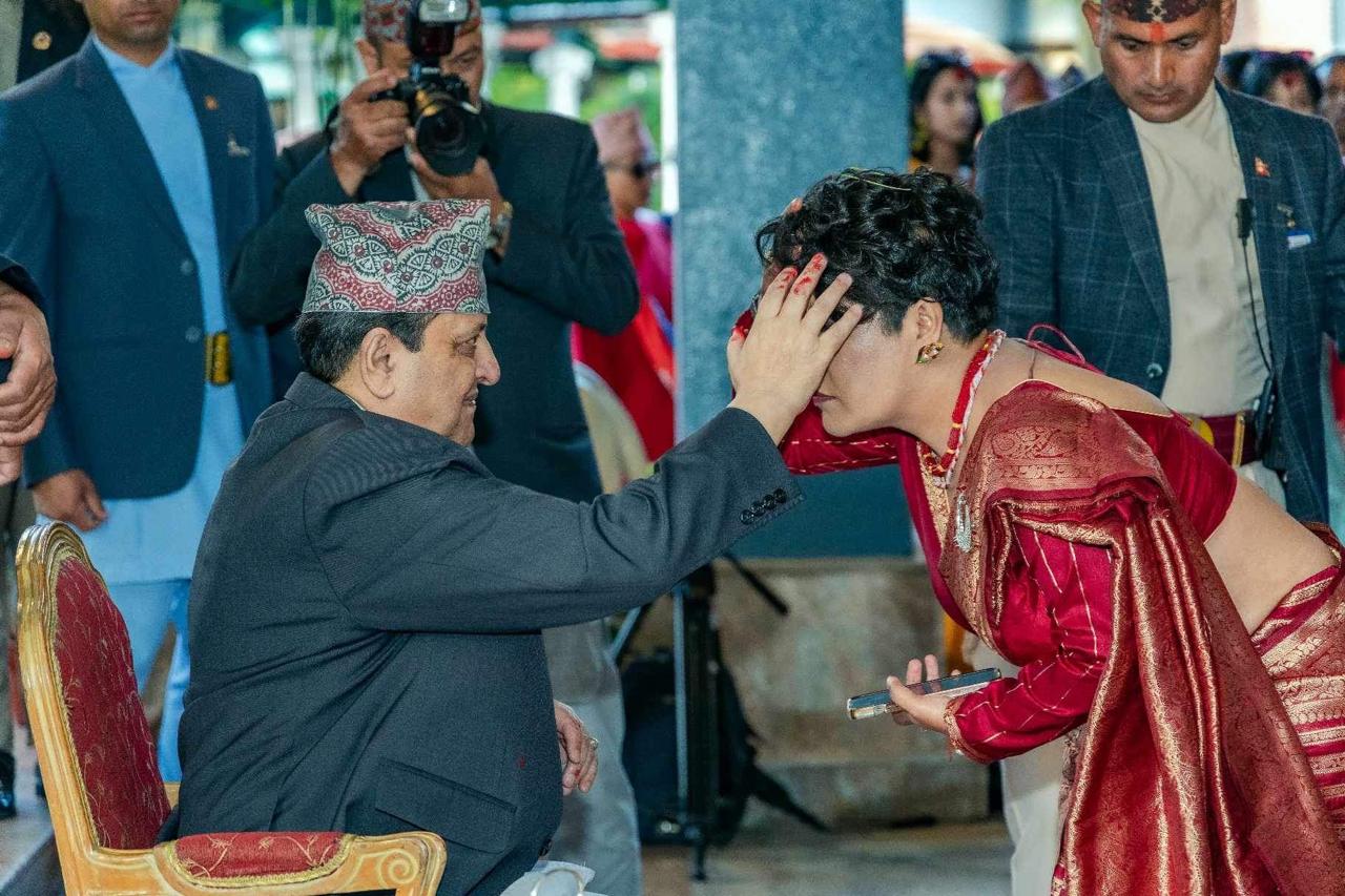 पूर्वराजा ज्ञानेन्द्र शाहले यसवर्ष दसैमा सर्वसाधारणलाई टीका नलगाउने
