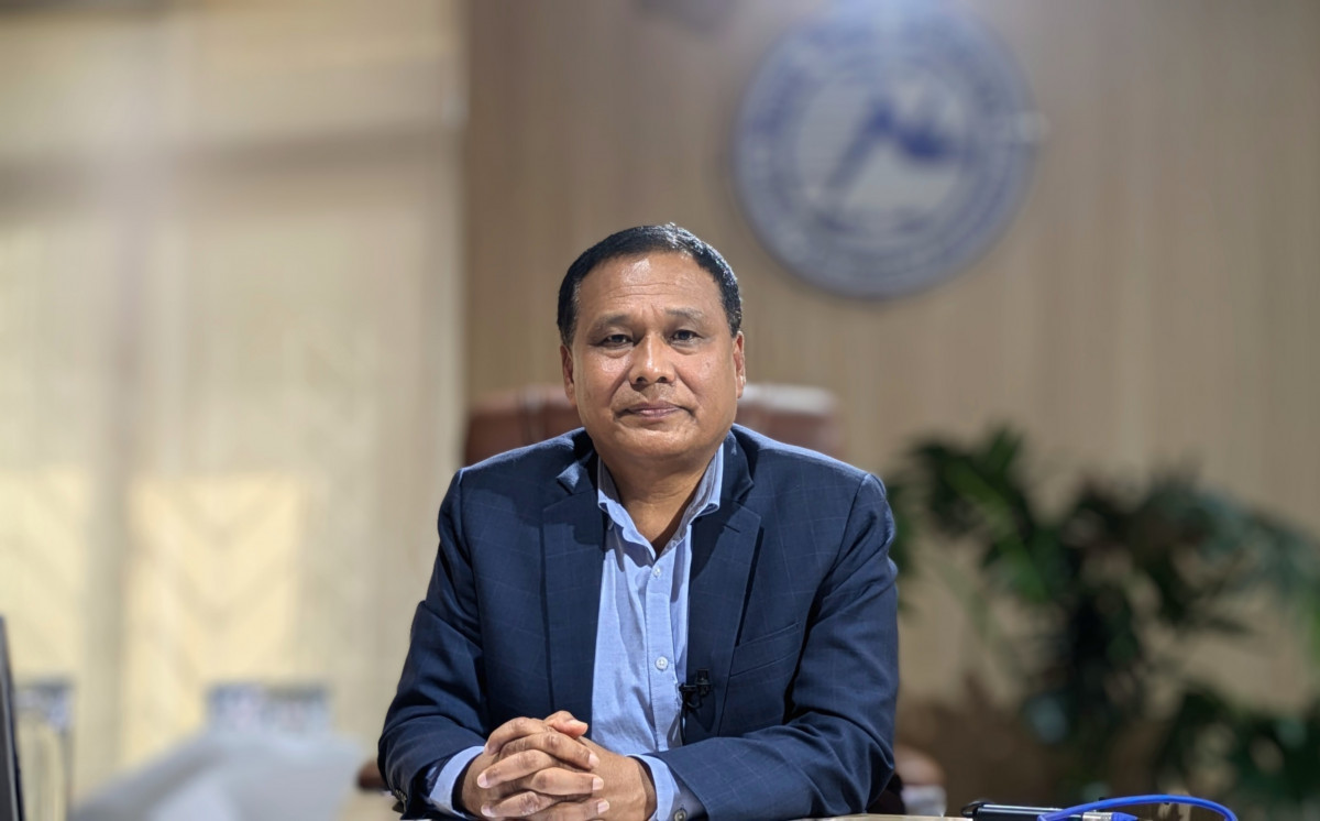 बढी भाडा असुल गर्ने यातायात व्यवसायीलाई तत्कालै कारबाही गर्ने मन्त्री घिसिङको चेतावनी