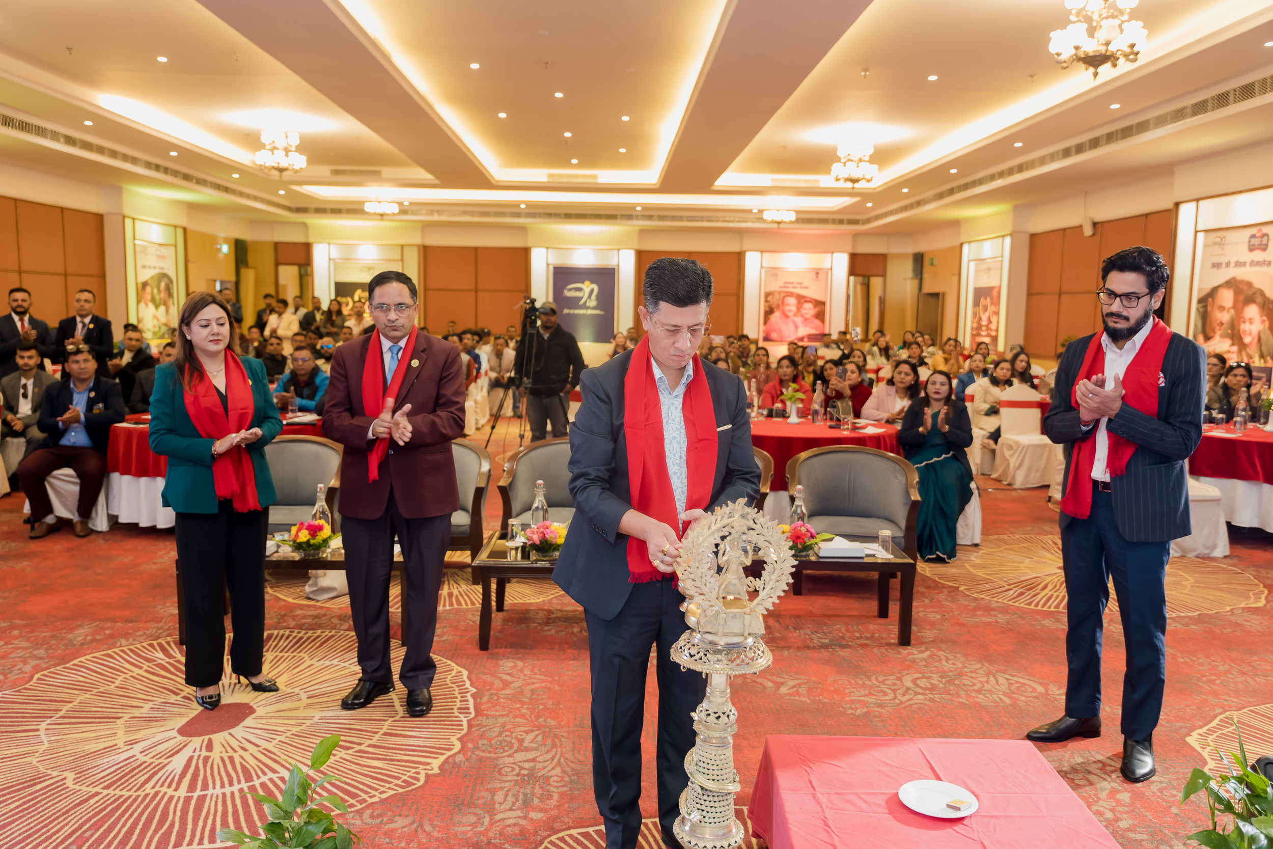 नेशनल लाईफ इन्स्योरेन्सको सफलताको शुरुवात कार्यक्रम सम्पन्न नेशनल लाईफ इन्स्योरेन्सको सफलताको शुरुवात कार्यक्रम सम्पन्न