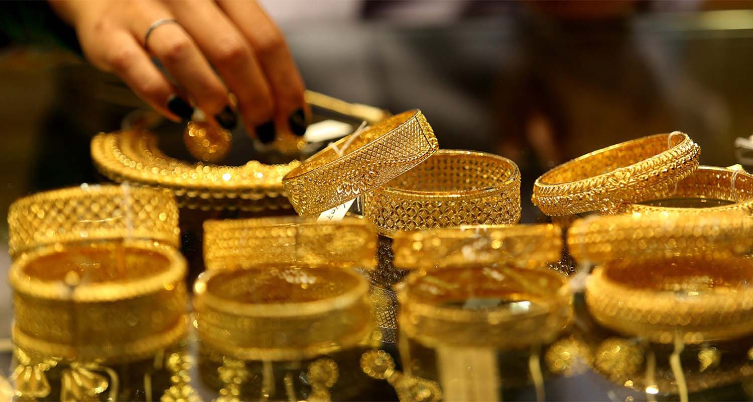 लगातार चौथो दिन पनि घट्यो सुनको मूल्य, कतिमा हुँदैछ करोबार ? लगातार चौथो दिन पनि घट्यो सुनको मूल्य, कतिमा हुँदैछ करोबार ?