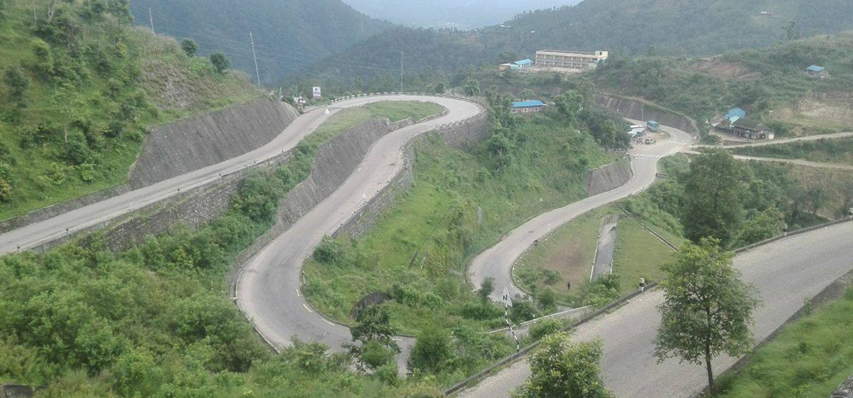 बीपी राजमार्ग पूर्ण रुपमा गाडी चलाउन रोक