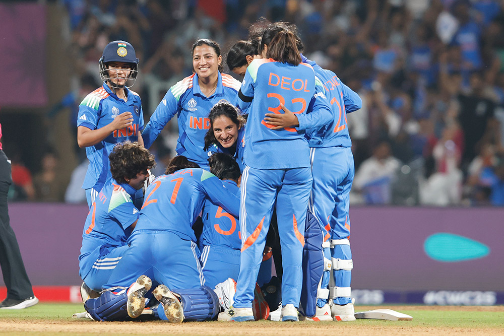 अस्ट्रेलियालाई हराउदै भारत महिला क्रिकेट विश्वकपको फाइनलमा अस्ट्रेलियालाई हराउदै भारत महिला क्रिकेट विश्वकपको फाइनलमा