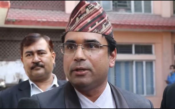 प्रहरीले गर्यो स्वागत नेपालसँग सोधपुछ प्रहरीले गर्यो स्वागत नेपालसँग सोधपुछ