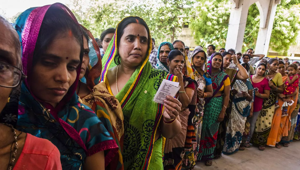 बिहारमा सन् १९५१ यताकै उच्च मतदान, पुरुषभन्दा बढी महिलाले दिए भोट