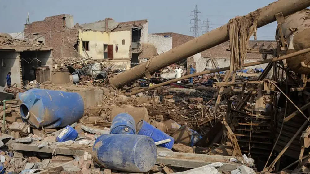 फ्याक्ट्रीमा विस्फोट, कम्तिमा १५ जनाको मृत्यु