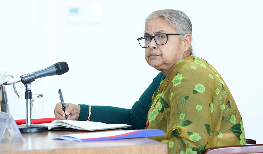 अन्तरनिर्वाचन क्षेत्र र विदेशमा रहेका नागरिकलाई मतदानको व्यवस्थाको सम्भाव्यताका विषयमा प्रधानमन्त्री कार्कीको छलफल