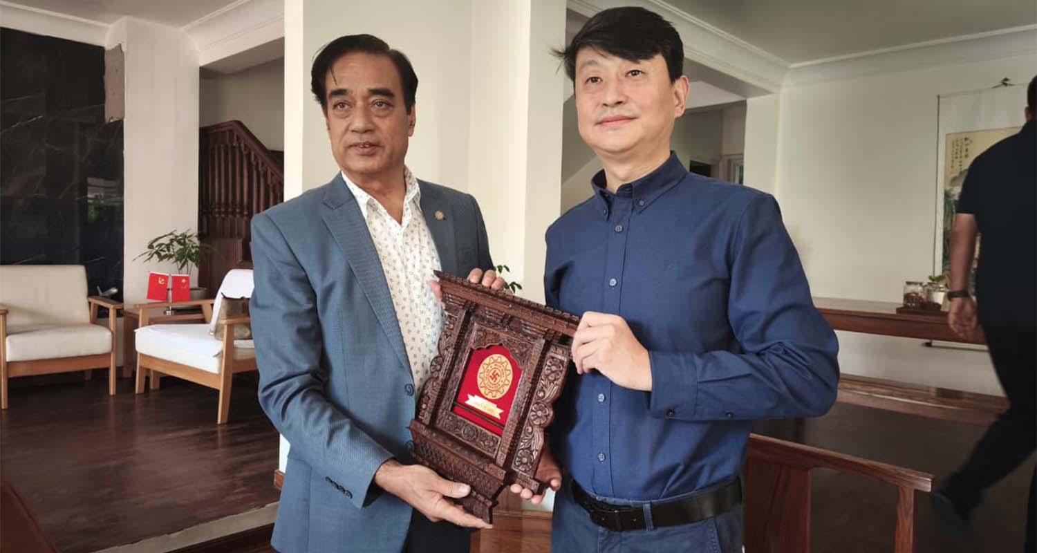 लगानी, प्रविधि र पर्यटन क्षेत्रमा सहकार्य गर्न चिनियाँ व्यवसायीलाई मल्लको आग्रह