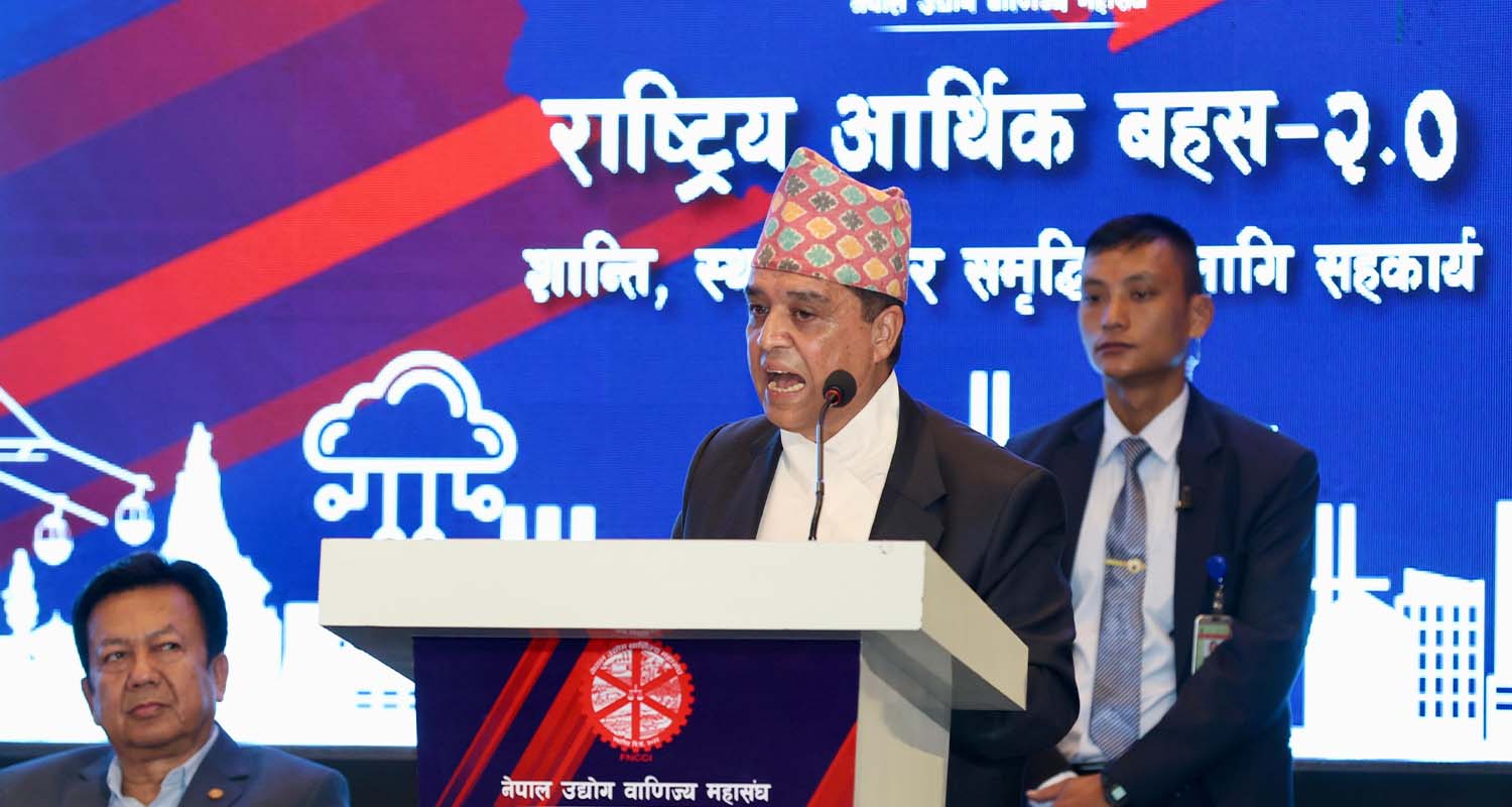 निजी क्षेत्रमाथिको आक्रमण रोक्न सरकारले सार्वजनिक महत्त्वको प्रस्ताव ल्याओस् : चन्द्र ढकाल