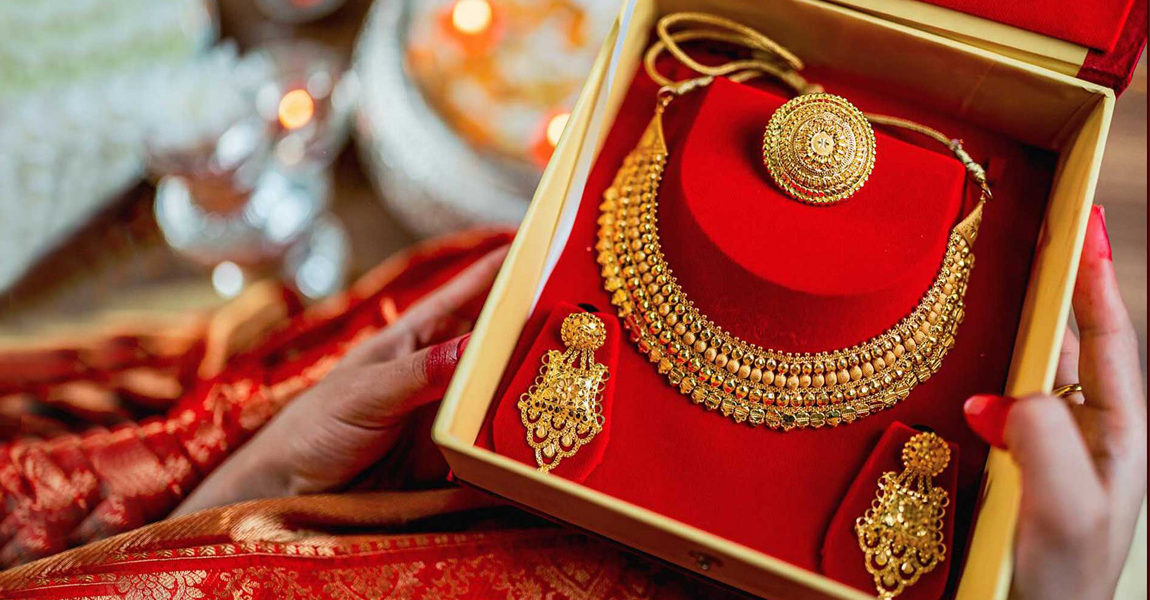 ह्वात्तै बढ्यो सुनको मूल्य, कति पुग्यो तोलाको ?