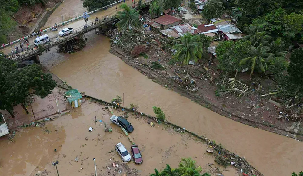 फिलिपिन्समा कालमेगी आँधी, अहिलेसम्म ५२ जनाको मृत्यु