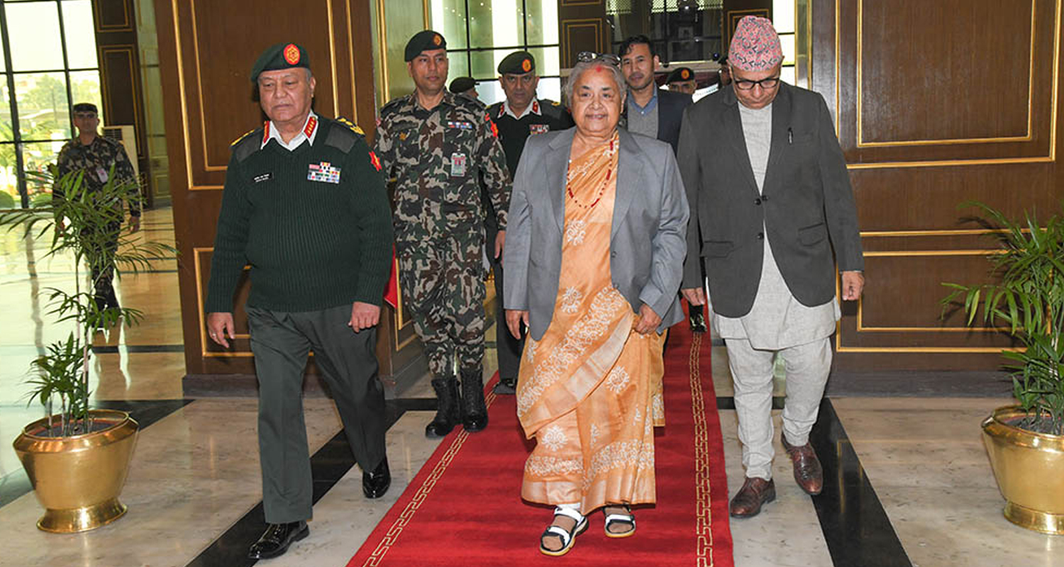 सैनिक मुख्यालय पुगेर प्रधानमन्त्रीको निर्देशन– चुनावमा एक थोपा पनि रगत बग्नु भएन