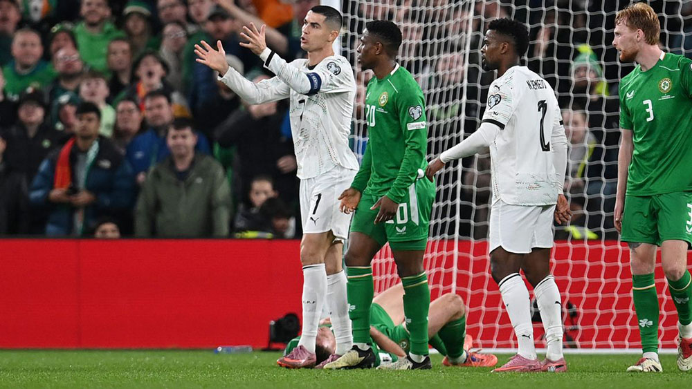 पोचुगल आयरल्याण्डसँग पराजित, रोनाल्डोले पाए रातो कार्ड