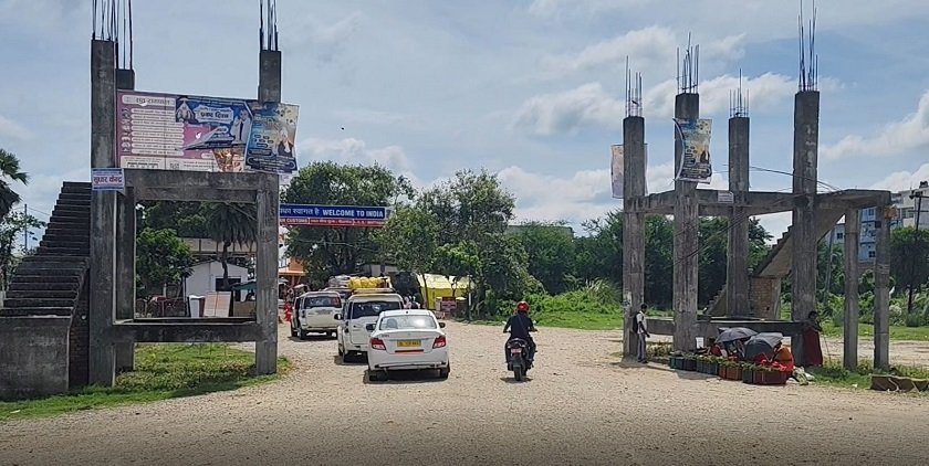 नेपाल–भारत सीमानाकामा आवागमन बन्द