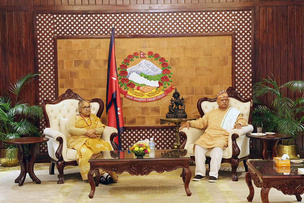 प्रधानमन्त्री कार्की र पूर्वराष्ट्रपति यादवबीच भेटवार्ता