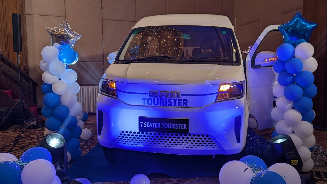 एसआरएमको ७ सिट क्षमताको लक्जरी भ्यान, के छन् विशेषता