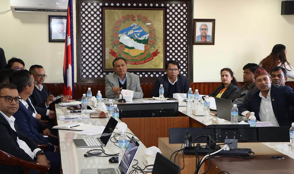 आन्दोलनमा क्षति पुगेका भौतिक संरचनाको पुनस्थापना र पुन: निर्माण उच्च प्राथमिकतामा राखौं: मन्त्री घिसिङ