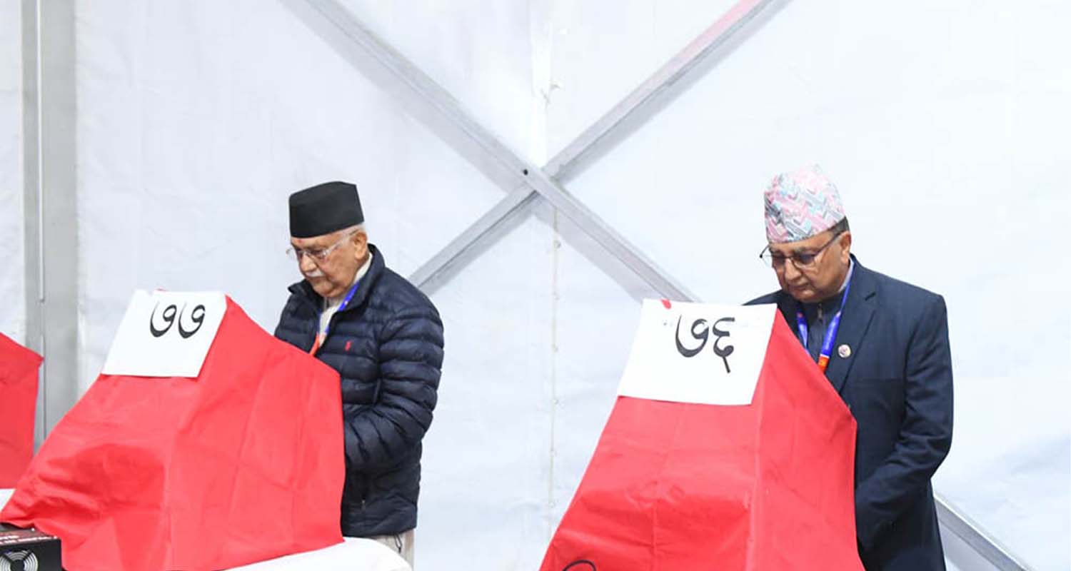 एमाले मतगणना अपडेट : ओली ८४३, पोखरेल २९६