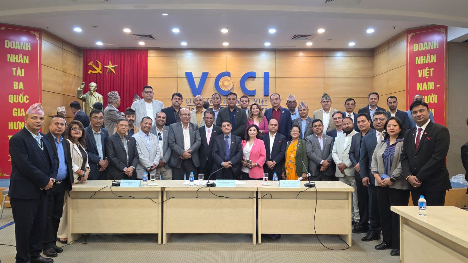 नेपाल र भियतनामका व्यवसायी बिच आर्थिक सम्बन्ध विस्तारमा छलफल