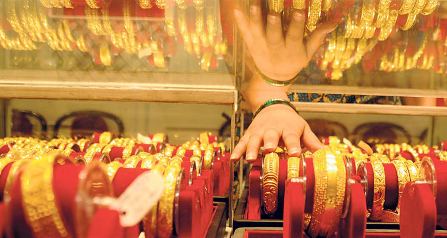 सुनको मूल्य घट्यो चाँदीको बढ्यो, आज कतिमा हुँदैछ कारोबार ?